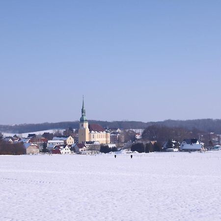 Ferienwohnungen Satkula Crostwitz Esterno foto