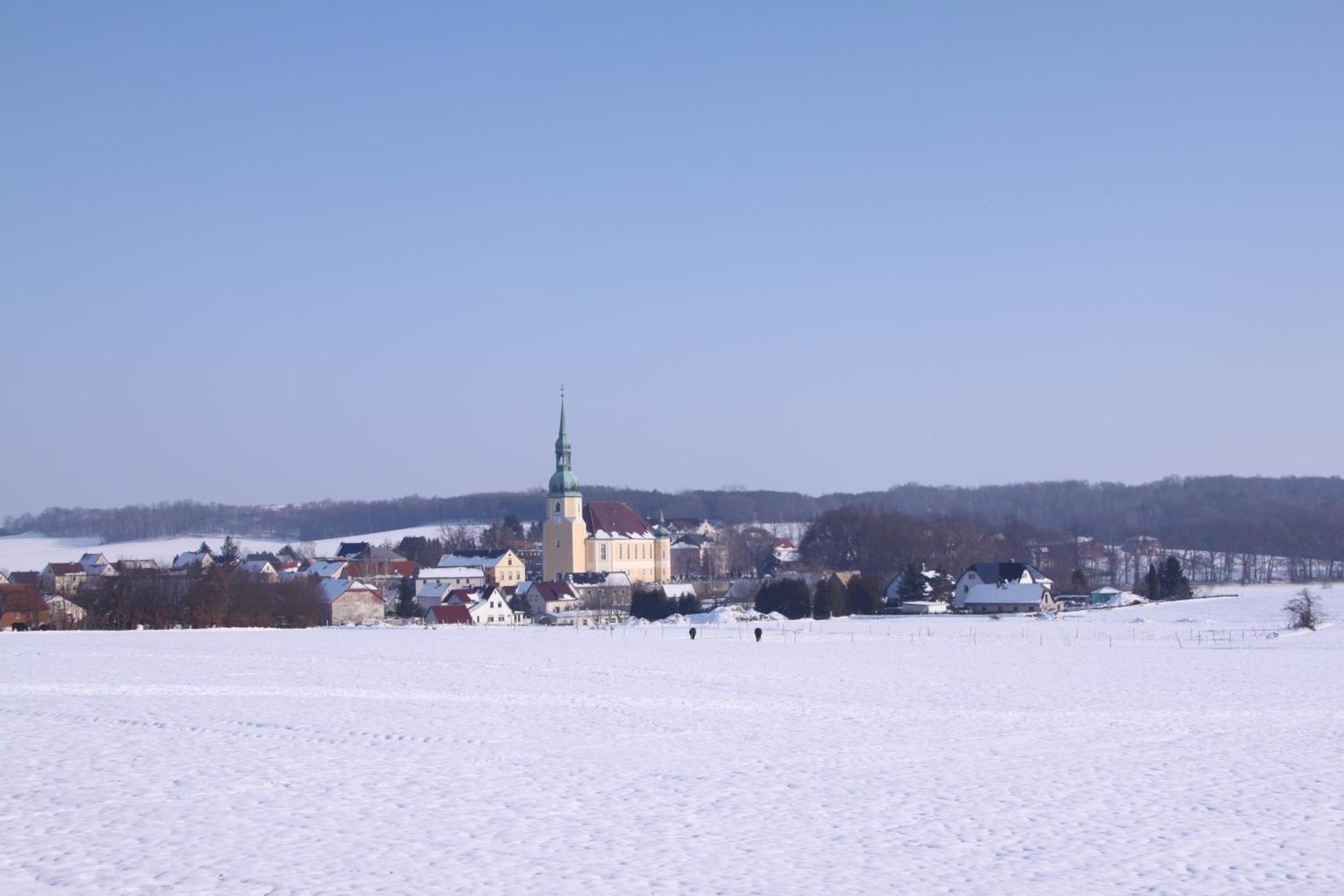 Ferienwohnungen Satkula Crostwitz Esterno foto